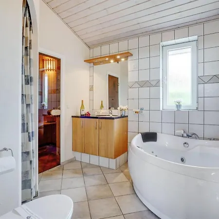 Holiday home Kajana - 400m From The Sea In Funen By Interhome *